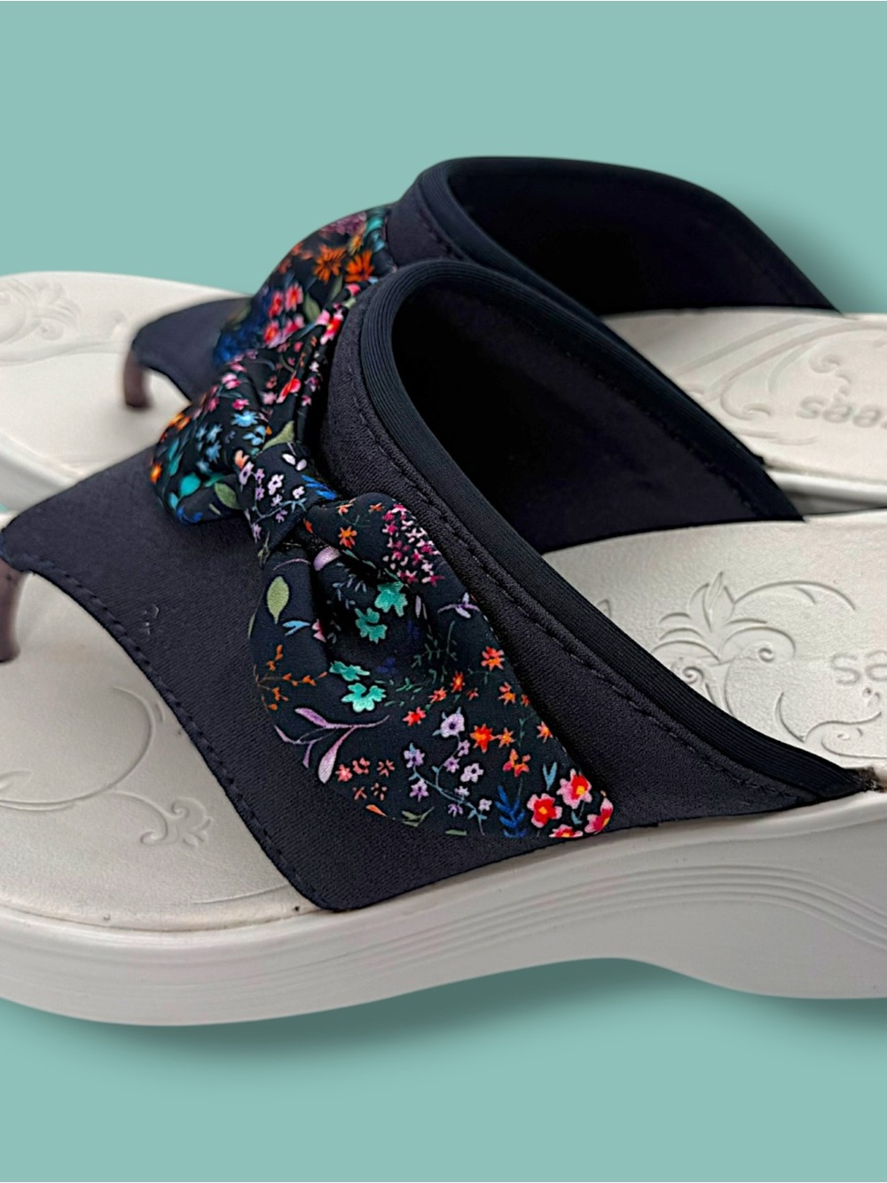 BZees Dancing Queen Floral Wedge Sandals – Cloud 9 Comfort! 🌸✨ - Picture 5 of 10